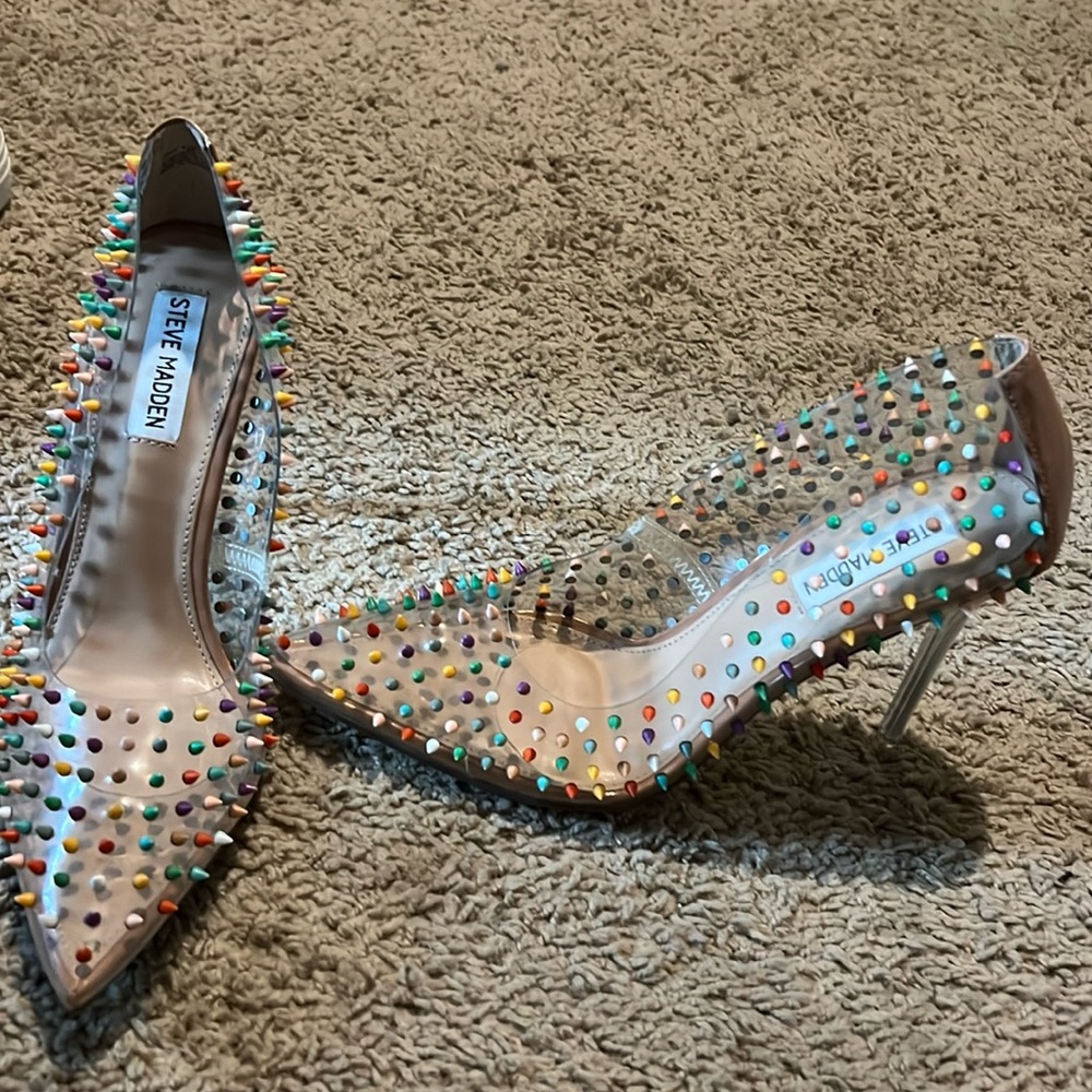 Steve Madden point heels